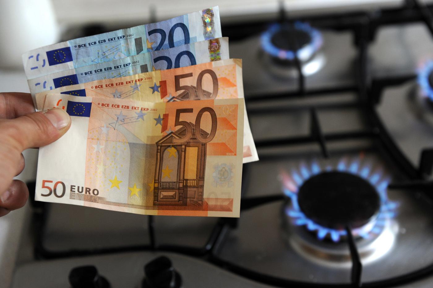 Bollette del gas più care dell’1,1% a gennaio