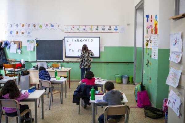 Alunni nella scuola primaria Gino Capponi