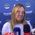 Elezioni, Meloni: “Renzi mi farà cadere il governo? Deve prima entrare in Parlamento”