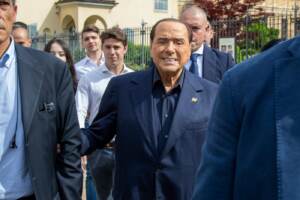 Milano, Referendum 12 giugno sulla giustizia - Silvio Berlusconi al voto