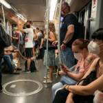 Nas, niente mascherina su bus e metro: 203 multe