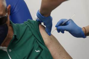 Covid, si parte con somministrazioni vaccini aggiornati