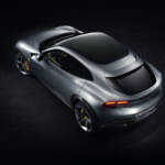 Ferrari, Maranello svela Purosangue: sportiva versatile 4 posti 4 sedili