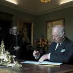 Irlanda del Nord: la penna difettosa fa arrabbiare Re Carlo III