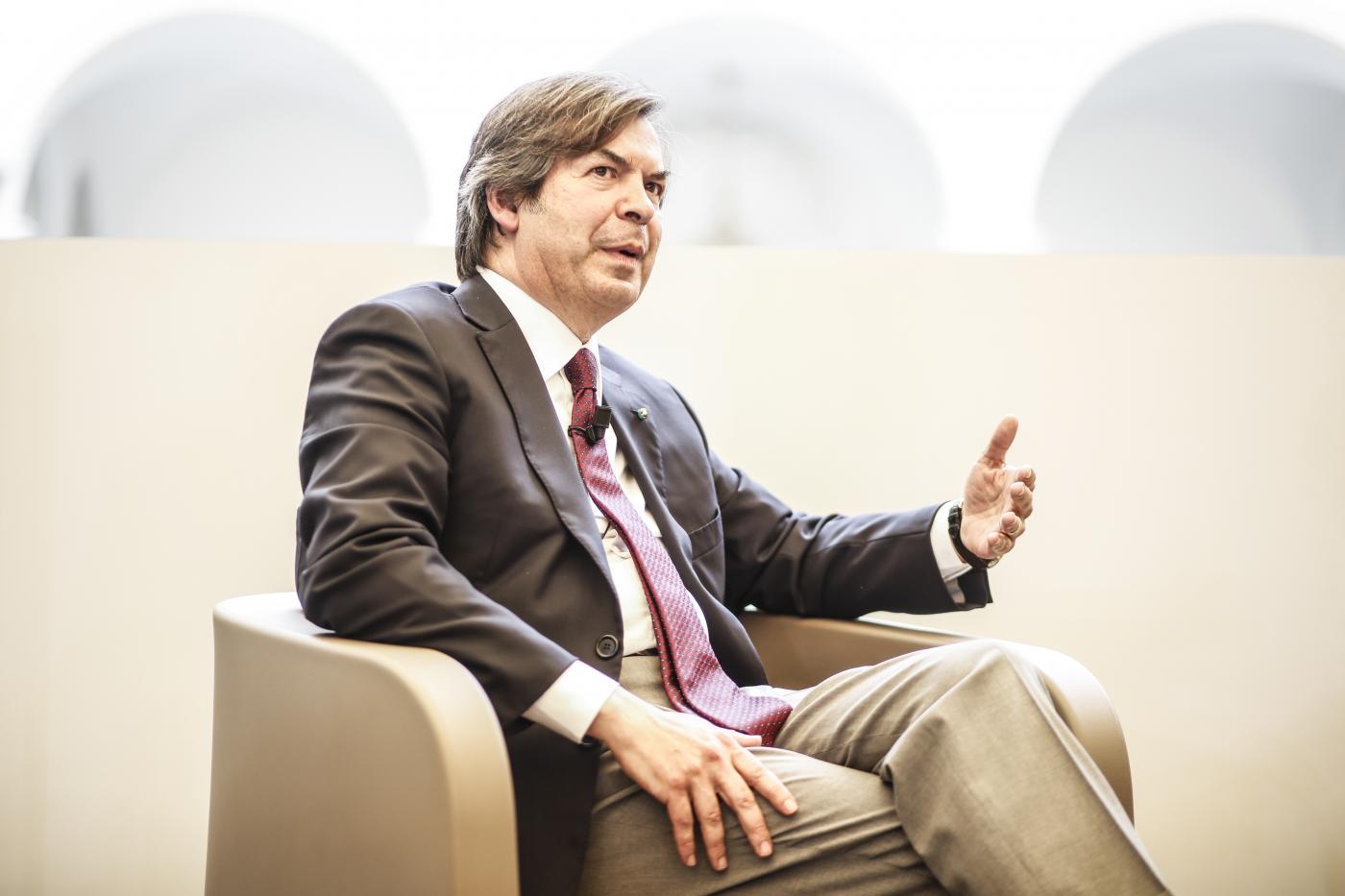 Intesa Sanpaolo, utile a 7,2 miliardi nei primi 9 mesi del 2024