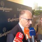 Covid, Letta: “Partiti siano chiari su continuazione campagna vaccinale dopo elezioni