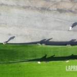 Siria, lavori di ristrutturazione allo stadio di Idlib dopo i danni della guerra