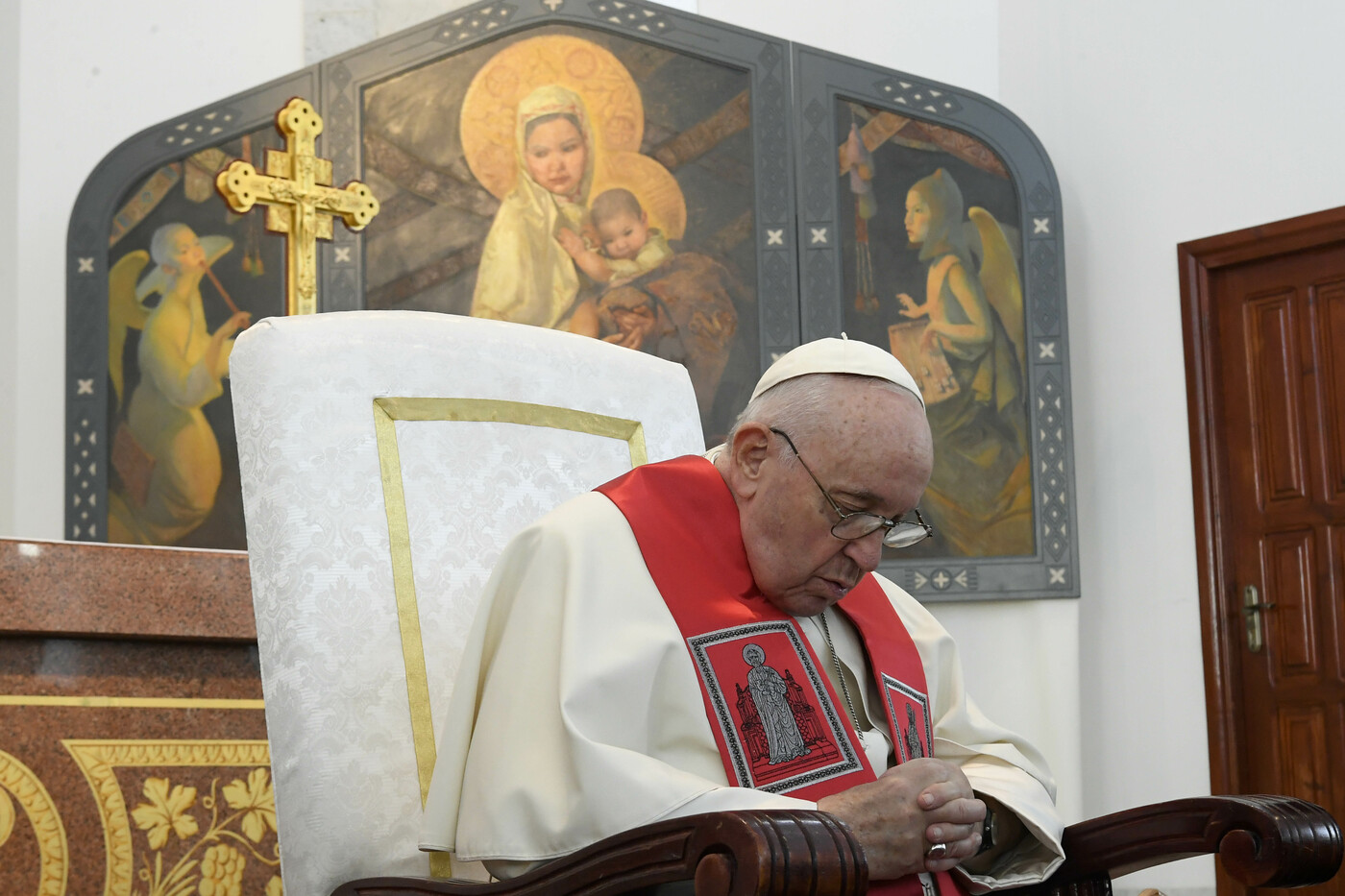 Papa in Kazakistan: “Nessuno è straniero nella Chiesa”