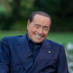 Testamento Berlusconi, aperto davanti a testimoni: figli a conoscenza del contenuto