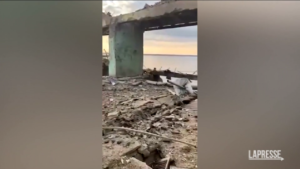 Missili russi sulla città di Zelensky, distrutta diga