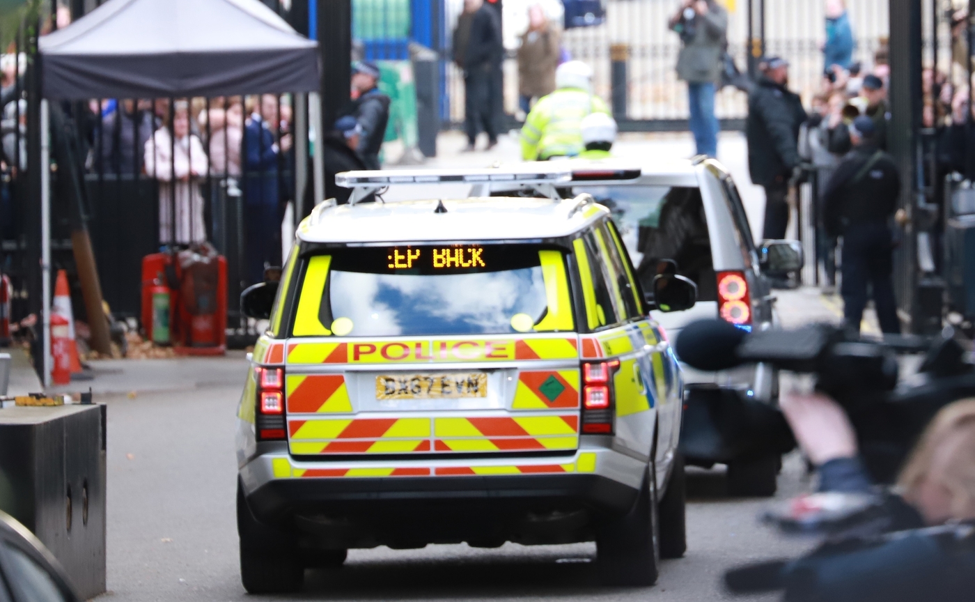 Londra, due agenti accoltellati. Polizia: “Non è terrorismo”