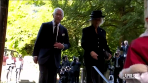 Re Carlo III e Camilla in visita ufficiale a Cardiff
