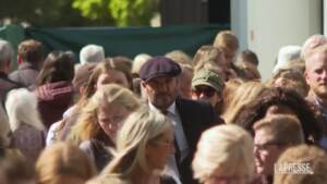 Elisabetta, anche Beckham in coda per l’omaggio alla Regina