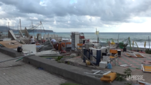 Maltempo: tromba d’aria nel cosentino, devastazione in spiaggia