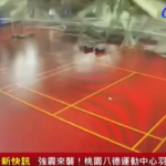 Sisma Taiwan, crolla il tetto di una palestra sui giocatori di badminton