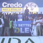 Pontida, Salvini: “Flat tax al 15% e via il canone Rai”