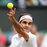 Re Federer torna ad allenarsi prima dell’addio