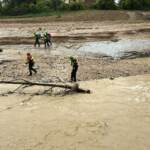 Alluvione Marche, trovate scarpe piccolo Mattia