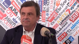 Elezioni, Calenda: “Con Meloni pericolo non è il fascio ma lo sfascio dell’Italia”