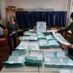 Elezioni, dalla matita copiativa alle schede precompilate: le bufale del voto