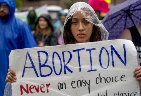 Usa, continuano le proteste dopo sentenza Corte Suprema su diritto aborto