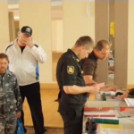 Russia: riservisti raggiungono gli uffici di reclutamento