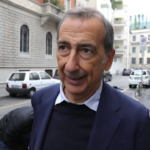 Elezioni, Sala al seggio: “Mi auguro giovani votino”