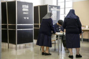 Elezioni, romani alle urne