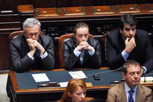 LA FIDUCIA AL GOVERNO BERLUSCONI