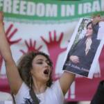 Amini, cugino: “Torturata e insultata in Iran”