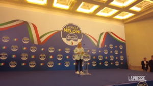 Elezioni, Meloni festeggia sulle note di Rino Gaetano