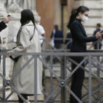 Covid, in netta risalita la curva epidemica