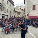 Alluvione Marche, sindaco a funerale Mattia: “Sei il nostro angelo custode”