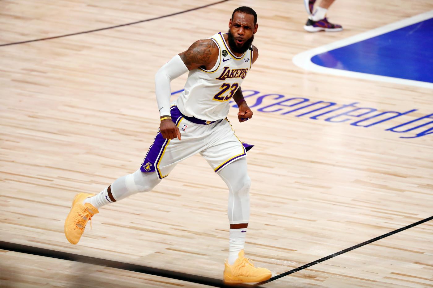 Nba, LeBron James pronto per la sua 20esima stagione