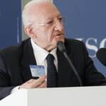 Pd, De Luca: “Basta depressione adesso combattiamo”