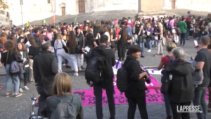 Aborto, donne in piazza a difesa della legge 194