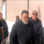 Roma, Russell Crowe sul set vestito da esorcista