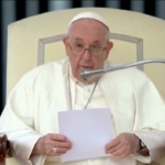 Ucraina, Papa Franesco: “Preghiamo per povero popolo crudelmente provato”