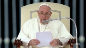 Ucraina, Papa Franesco: “Preghiamo per povero popolo crudelmente provato”