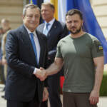 Ucraina, Draghi a Zelensky: “Non riconosceremo referendum russi”