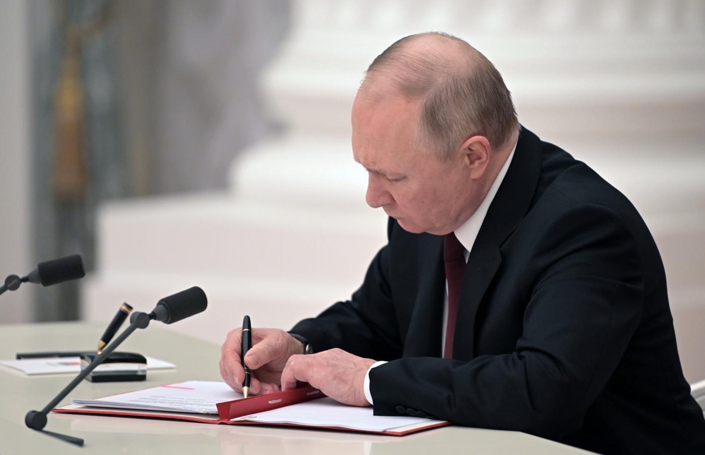 Ucraina, Putin riconosce indipendenza Zaporizhzhia e Kherson Ucraina, Putin riconosce indipendenza Zaporizhzhia e Kherson
