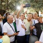 Di Maio, sparito account Facebook