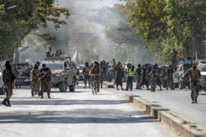 Afghanistan, esplosione vicino a una moschea a Kabul