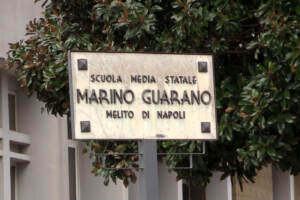 Napoli, professore ucciso a scuola a Melito