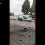 Ucraina, il convoglio di auto colpito dai russi: 24 morti