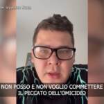 Russia, l’ultimo messaggio del rapper Walkie prima del suicidio: “Non sono pronto a uccidere”