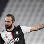 Calcio, Higuain si ritira a fine stagione: “Ho dato tutto”