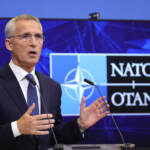 Ucraina, Stoltenberg: “Conseguenze serie se Putin usa armi nucleari”