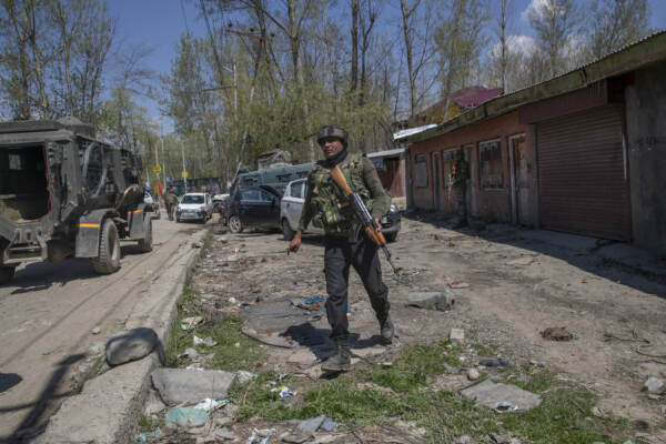 Kashmir, sparatoria alla periferia di Srinagar: ucciso un ufficiale di polizia