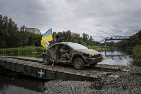 Ucraina, la città di Izium continua a mostrare le cicatrici della guerra